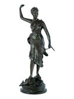 A. Levasseur - Beeld, Diane Chasseresse - 54 cm - Brons