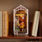 Robotime Book Nook Holiday Café Miniatuur Modelbouw Knuts.., Verzenden, Nieuw