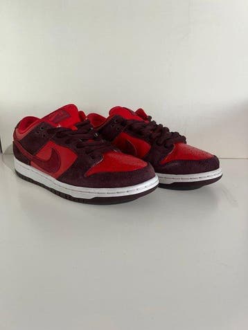 Nike - Dunk Low - Sneakers - Maat: EU 40, Nieuw