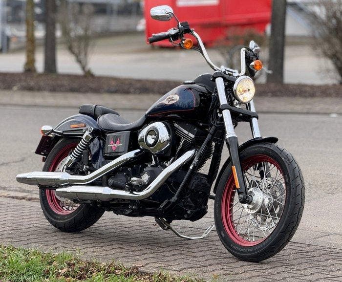 Harley-Davidson - Street Bob - Special Edition - 1580 cc -, Motoren, Motoren | Oldtimers