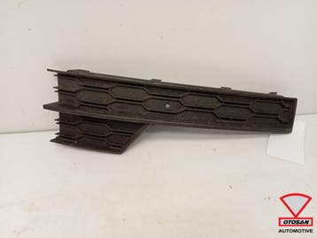 Skoda Octavia 3 FL 17+ Voorbumper Rooster Rechts 5E0807682F, Ophalen, Gebruikt, Rechts, Skoda