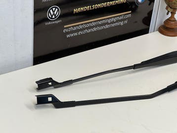 Volvo V70 Ruitenwisserarm set rechts en links voor bj.2014, Gebruikt, Volvo