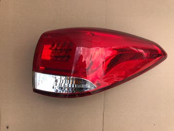 Kia Carens IV 13-16 rechter achterlicht LED Europa, Verzenden, Gebruikt