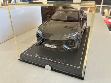 MR Collection Models - 1:18 - Lamborghini Urus - Grigio Lynx, Nieuw