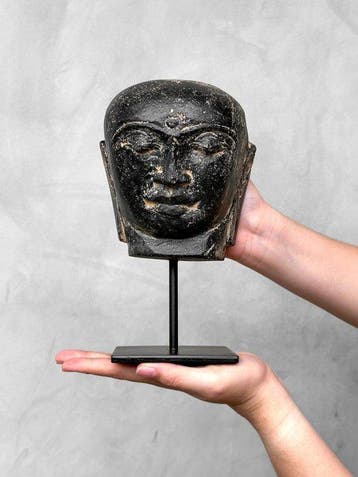 Beeld, NO RESERVE PRICE - Javanese Budha Head on a custom
