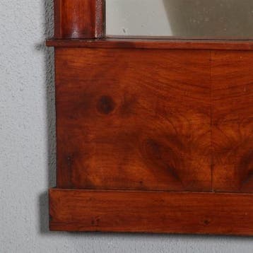 Vroeg Biedermeier spiegel met dubbele kap en brons beslag ca, Ophalen of Verzenden