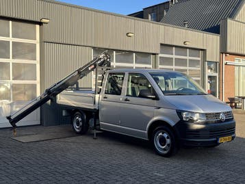 Volkswagen Transporter L2H1 | Financial Lease voor 389 p/mn, Stof, Gebruikt, Euro 6, Overige carrosserieën