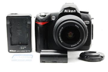 Nikon D70 + DX VR AF-S NIKKOR 18-55mm F3.5-5.6G  CF Card, Nieuw