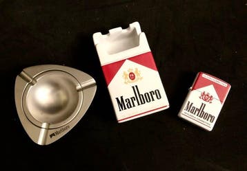 MARLBORO - Asbak (3) - A collection - set of three MARLBORO