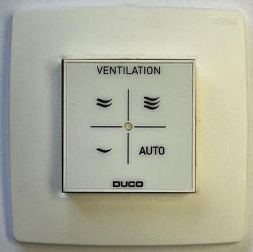Goede gebruikte Duco RF/BAT wit afstandsbediening. D0004600, Ophalen of Verzenden, Nieuw