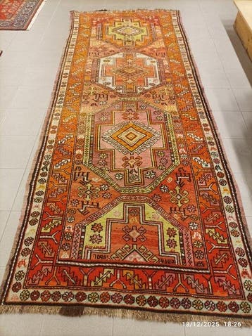 Kuba Schirwan - Vloerkleed - 328 cm - 130 cm - Shirvan Kazak, Nieuw