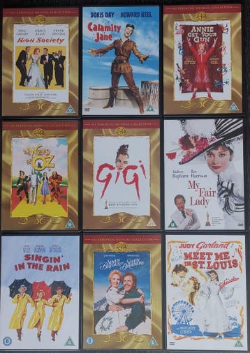 Essential Musicals (9 disc)    Gratis verzenden, Alle leeftijden, Verzenden, Zo goed als nieuw, Overige genres