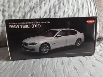 Kyosho 1:18 - Modelauto - BMW 760Li (F02), Nieuw