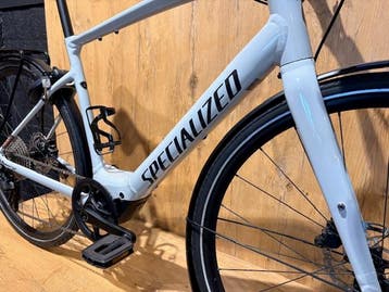 Specialized Turbo Como 2021- Shimano Deore - Ocassion!!, Fietsen en Brommers, 47 tot 51 cm, Ophalen, Nieuw, 50 km per accu of meer