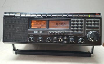 Philips - D2999 Desktop PLL Synthesized Multi-Band, Nieuw
