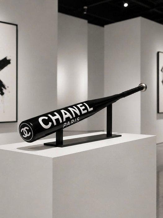 GF Exclusives - Chanel Baseball Bat, Antiek en Kunst, Kunst | Designobjecten