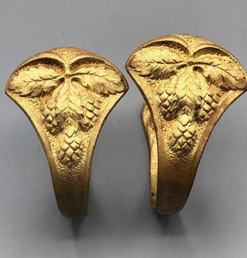 Decoratief ornament (2) - JD - Beugel voor gordijnroede, Antiek en Kunst