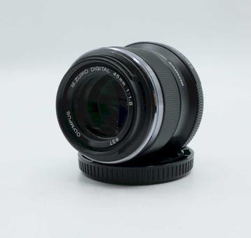 Olympus 45mm 1.8 OCCASION (116), Ophalen of Verzenden, Zo goed als nieuw