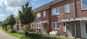 Te huur: Huis Krokussentuin in Houten, Houten, Utrecht