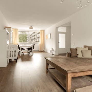 Appartement in Amstelveen gevonden voor €2350,- pm, Huizen en Kamers, Huizen te huur, Direct bij eigenaar, Noord-Holland, Appartement