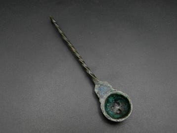 Viking period: beauiful and rare bronze Viking sprinkle
