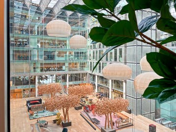 Kantoorruimte in Regus WTC, Verzenden