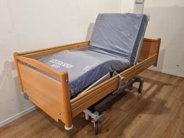 Volker S282 #40D Elektrisch Hoog Laag Thuiszorg-bed, Verzenden, Zo goed als nieuw