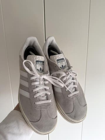 Adidas Gazelle Bold – Grijs/Wit – Maat 43, Kleding | Dames, Sneakers of Gympen, Grijs, Gedragen, Verzenden