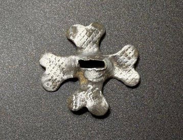 Middeleeuwen, kruisvaardersperiode Zilver Zeldzaam kruis met