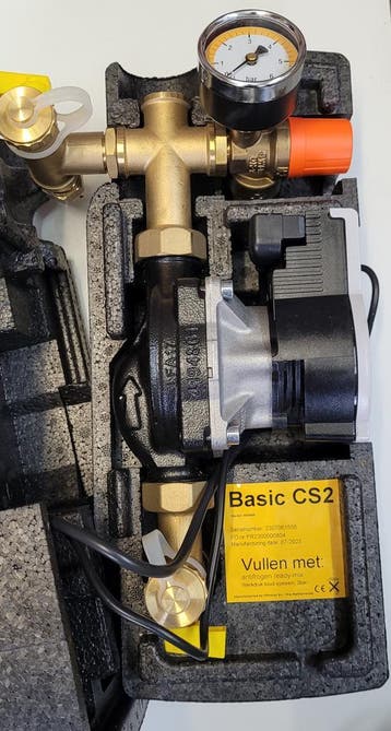 BASIC CS2 HR Energy pompstation zonneboiler nieuw, Ophalen of Verzenden, Nieuw