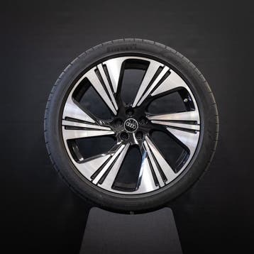 Audi Q8 Etron 22 Inch Velgen Zomerbanden Origineel 265/40/22, Gebruikt, 265 mm, Banden en Velgen, Overige maten