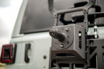 DV8 Offroad 18-25 Jeep Wrangler JL Spare Tire Carrier, Kinderen en Baby's, Ophalen of Verzenden, Nieuw