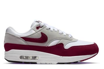 Nike Air Max 1 Stranger Things • 44 45.5, Ophalen of Verzenden, Nieuw, Nike, Sneakers of Gympen