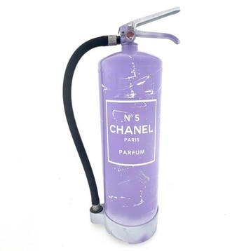 ZizaArt (XXI) - Fire Extinguisher Chanel XXL