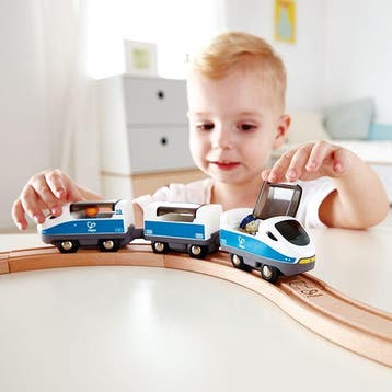 Hape houten intercity trein speelgo van €15,99 voor €14,39, Kinderen en Baby's, Speelgoed | Overig, Ophalen of Verzenden, Nieuw