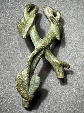 Oud-Romeins Brons Prachtig fragment uit een wijnbladkrans, Antiek en Kunst