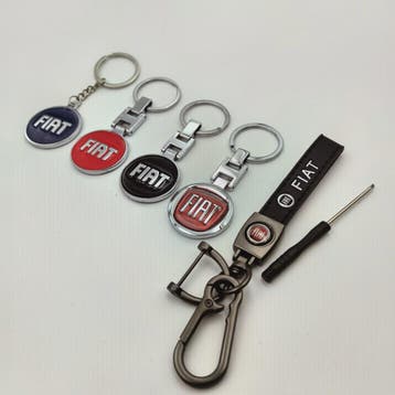 FIAT Autosleutelhanger met Logo - Stijlvolle Sleutelhanger v, Nieuw