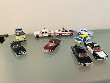 Vanguards 1:43 - Modelauto (9) - Hillman, Ford, Vauxhall,, Nieuw