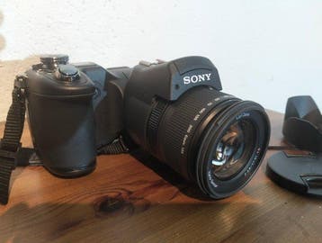 Sony DSC-F828 - Carl Zeiss Vario-Sonnar T*-lens (f/2.0-2.8), Nieuw