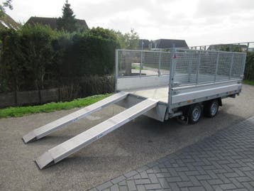 Hapert kipper 335x180cm 3000kg oprijbalken loofrekken, Auto diversen, Ophalen, Zo goed als nieuw