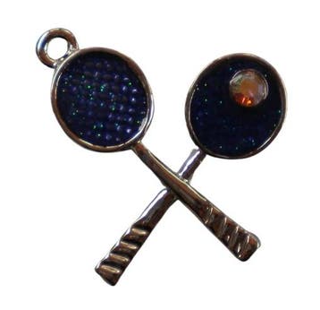 2x metalen tennisracket bedel met epoxy, strass en glitte..., Hobby en Vrije tijd, Kralen en Sieraden maken, Ophalen of Verzenden