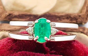 Ring - 18 karaat Witgoud Smaragd - Diamant, Nieuw