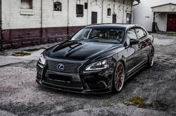 Front Splitter Lexus LS Mk4 Facelift, Verzenden