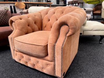 Chesterfield Maarssen !!! Camel Suede Chesterfield  Fauteuil, Ophalen, Zo goed als nieuw, Leer, Chesterfield