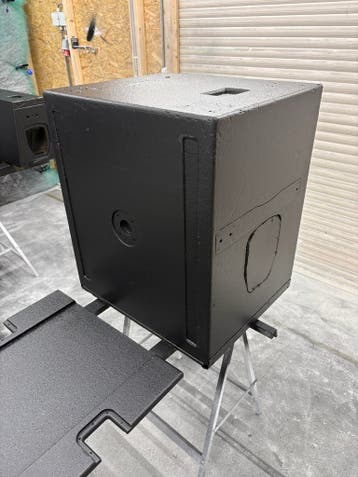 Speakers laten overspuiten met Warnex structuurverf, Ophalen, Nieuw, 150 watt of meer, Speakerset