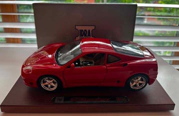 Bburago 1:18 - Modelauto - Ferrari 360 Modena 1999 - Idra, Nieuw