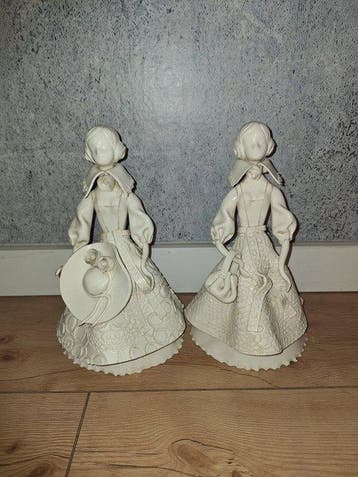 Elettra Cattolica - Elettra de Biasio - Figuur (2) - Klei