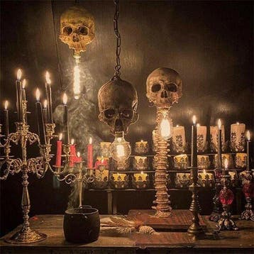 Decoratief ornament - Gothic Skull Spine Table Lamp –