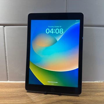 Apple iPad (5th Generation) 128GB Wifi - Mobiele telefoon, Nieuw