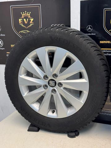 Org.2 stuks 205/60R16 inch Seat Arona2019 lichtmetaal velgen, Gebruikt, 16 inch, Banden en Velgen, Personenwagen